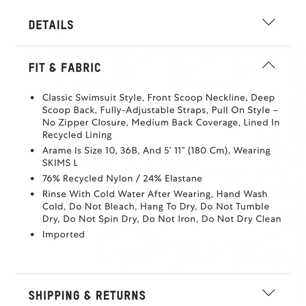 SKIMS SIGNATURE SWIM SCOOP NECK ONE PIECE